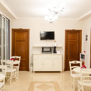 Alojamento de Acomodação e Pequeno-almoço Taormina B&B ****